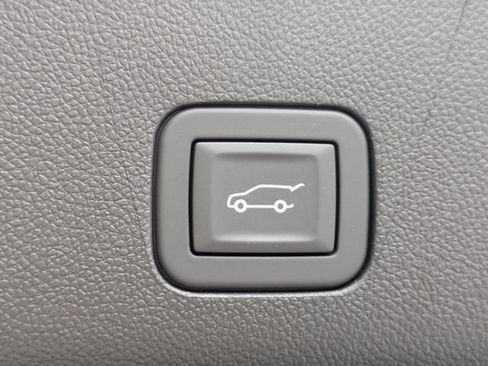 New 2026 Chevrolet Tahoe High Country AWD/4WD image 36
