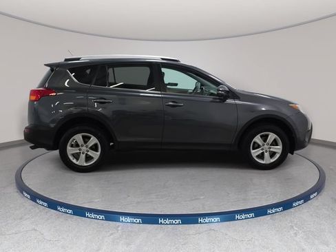 Used 2014 Toyota RAV4 XLE AWD/4WD image 5