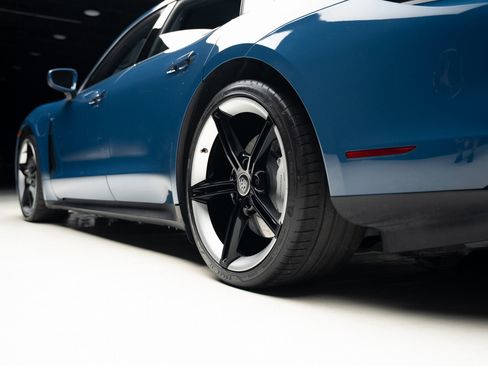 Used 2022 Porsche Taycan 4S image 71