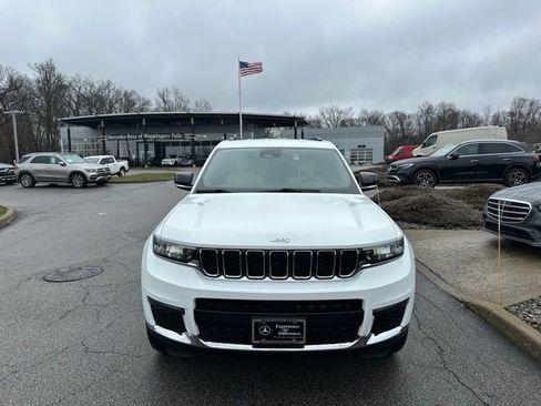 Used 2023 Jeep Grand Cherokee L Limited image 9