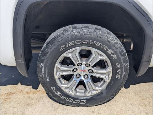 Used 2021 GMC Sierra 1500 SLE w/ X31 Off-Road Package image 20