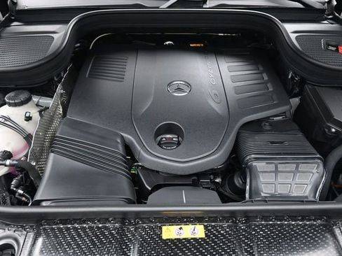 New 2026 Mercedes-Benz GLS 450 4MATIC image 32