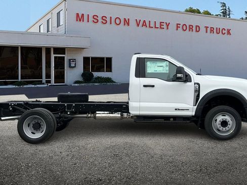 New 2026 Ford F550 2WD Regular Cab Super Duty image 3