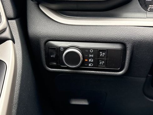 Certified 2023 Ford Explorer XLT image 23