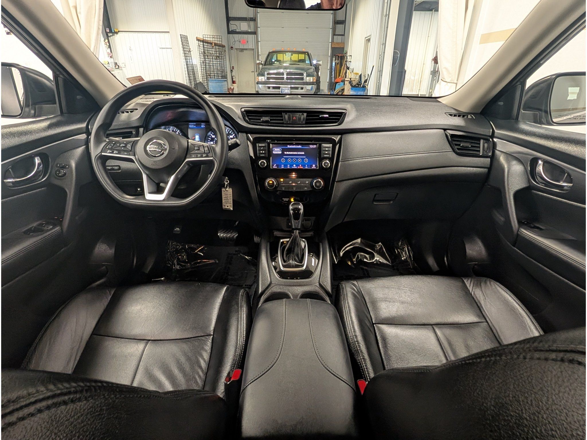 Used 2018 Nissan Rogue S AWD/4WD image 9