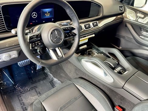 New 2026 Mercedes-Benz GLE 63 AMG S image 9