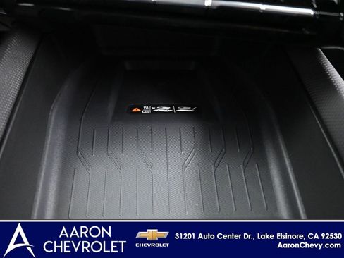 New 2026 Chevrolet Equinox EV LT w/ LPO, Blackout Package FWD image 25