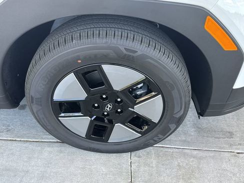 New 2026 Hyundai Santa Fe SE FWD image 12