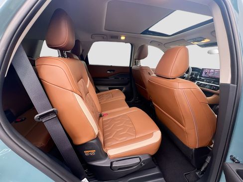 New 2026 Nissan Pathfinder Platinum w/ Cargo Package image 30