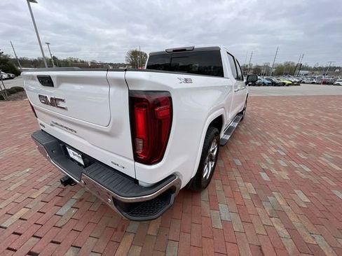 Used 2022 GMC Sierra 1500 SLT w/ SLT Premium Plus Package AWD/4WD image 36