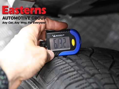 Used 2020 Toyota Tacoma SR5 AWD/4WD image 27