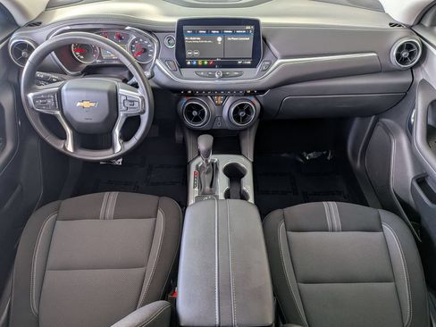 Used 2025 Chevrolet Blazer LT FWD image 28