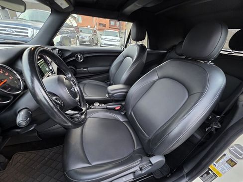 Used 2019 MINI Cooper Convertible image 25