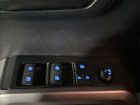 Used 2019 Toyota Tacoma SR5 image 11