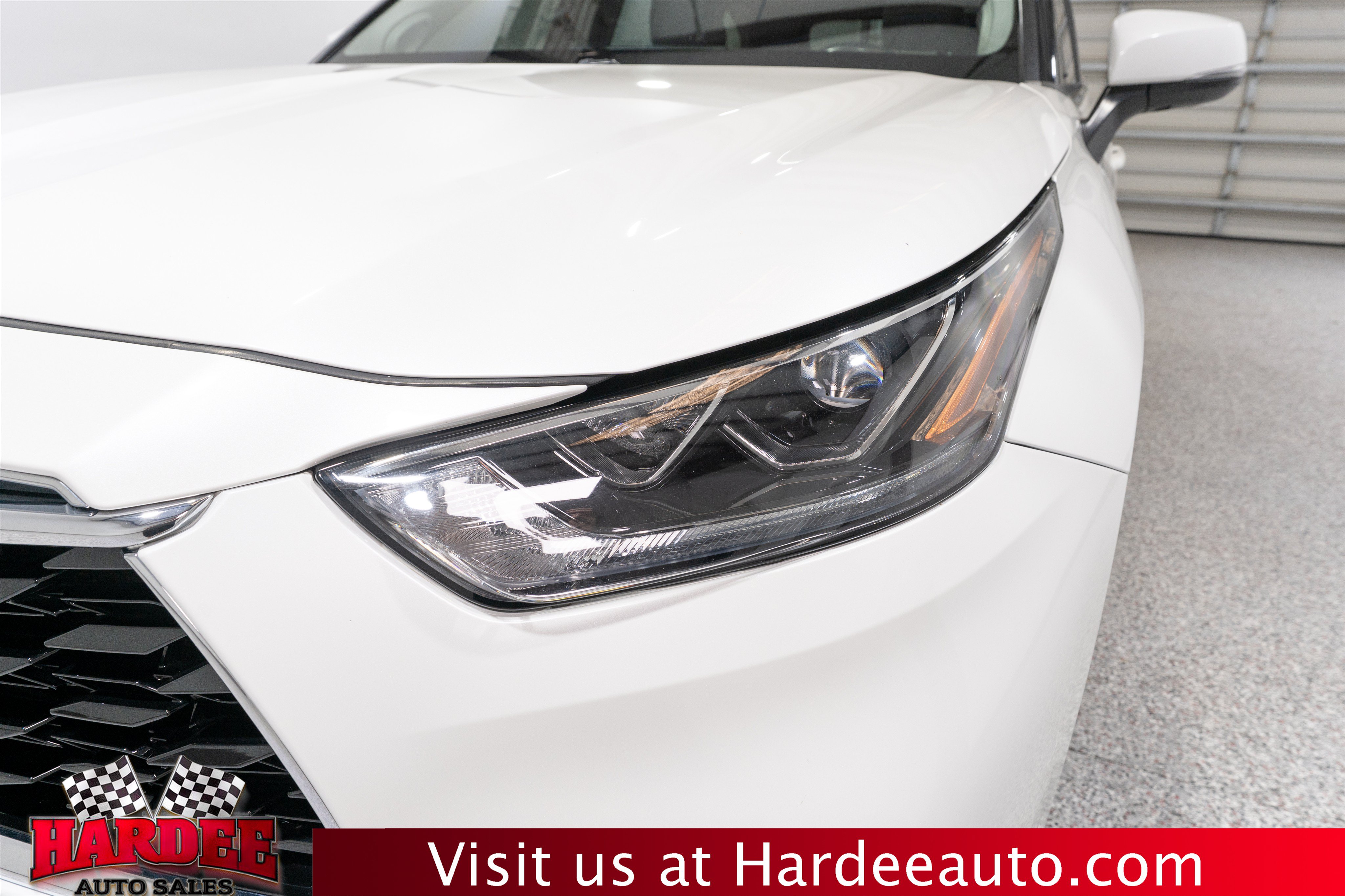 Used 2021 Toyota Highlander Limited FWD image 8