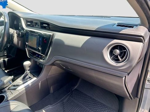 Used 2019 Toyota Corolla XSE FWD image 30