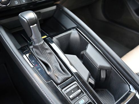 Used 2023 Honda Accord Touring image 30