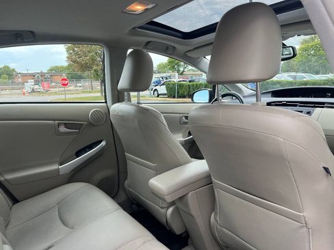 Used 2010 Toyota Prius Four w/ Solar Roof Pkg FWD image 28
