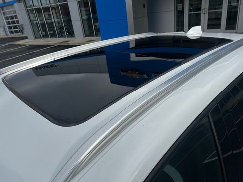 Used 2024 Chevrolet Blazer EV LT image 8