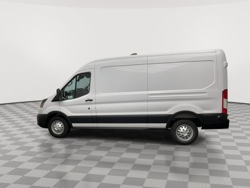 New 2026 Ford Transit 250 148 Medium Roof Extended AWD image 32