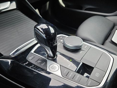 Used 2023 BMW X3 sDrive30i image 12