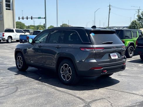 Used 2022 Jeep Grand Cherokee Trailhawk AWD/4WD image 9