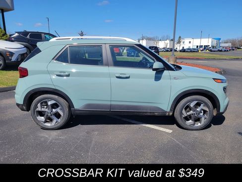 New 2025 Hyundai Venue SEL image 2