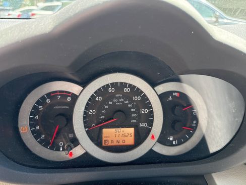 Used 2010 Toyota RAV4 4WD image 13