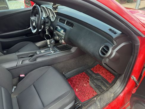 Used 2010 Chevrolet Camaro LT w/ RS Package RWD image 10