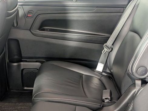 Used 2023 Honda Odyssey Touring image 28