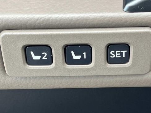 Certified 2023 Lexus GX 460 Premium AWD/4WD image 32