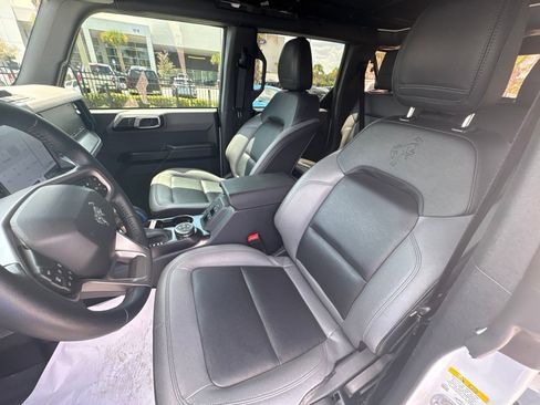 Used 2024 Ford Bronco Black Diamond AWD/4WD image 17