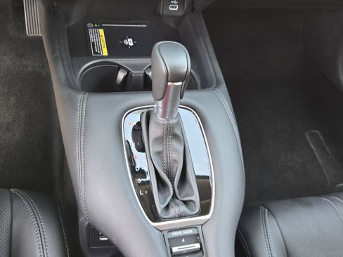 Used 2024 Honda HR-V EX-L image 14