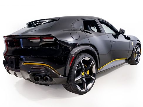 Used 2024 Ferrari Purosangue image 9