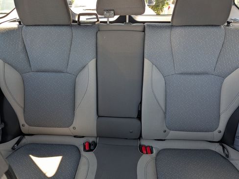 Certified 2025 Subaru Forester Premium AWD/4WD image 13