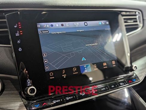 Used 2024 Jeep Wagoneer L Series II w/ Flexible Seating Group image 21