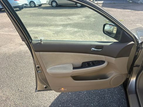 Used 2003 Honda Accord LX image 6
