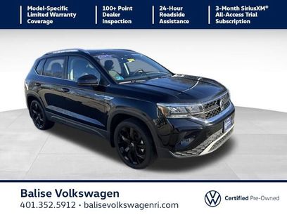 Certified 2022 Volkswagen Taos SE w/ Panoramic Sunroof Package