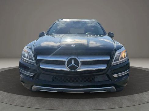 Used 2016 Mercedes-Benz GL 450 4MATIC image 2