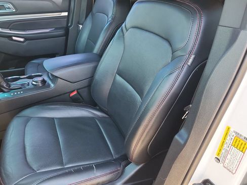 Used 2017 Ford Explorer Sport AWD/4WD image 13