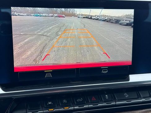 Used 2023 Chevrolet Silverado 1500 RST w/ Z71 Off-Road Package image 21