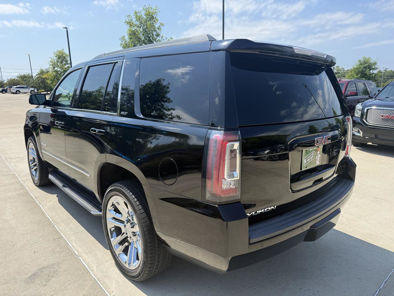 Used 2018 GMC Yukon SLT w/ Premium Edition RWD image 6
