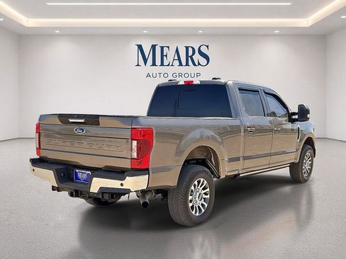 Used 2022 Ford F250 Lariat w/ Lariat Value Package RWD image 5