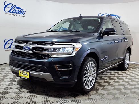 Used 2024 Ford Expedition Limited RWD image 5