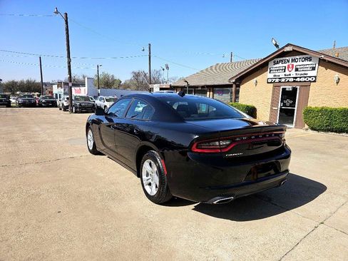Used 2023 Dodge Charger SXT image 4