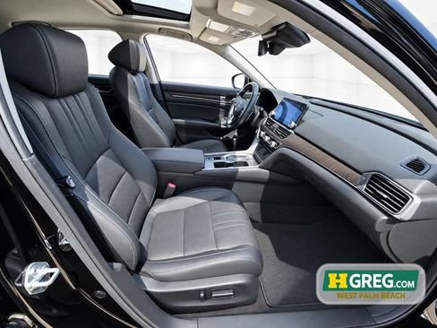 Used 2022 Honda Accord Touring image 7