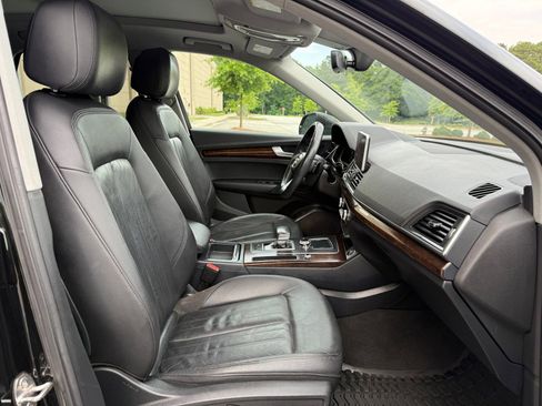 Used 2018 Audi Q5 2.0T Premium Plus w/ Premium Plus Package AWD/4WD image 36
