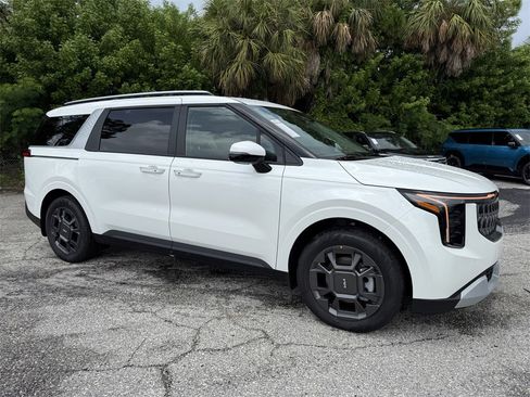 New 2026 Kia Carnival EX image 2