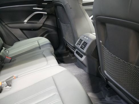 New 2025 Audi Q5 Premium Plus image 32