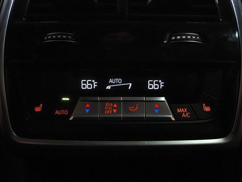 Used 2026 BMW X5 sDrive40i w/ M Sport Package RWD image 25
